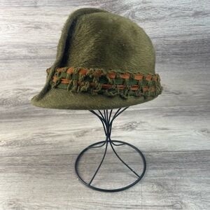 Vintage 60s Womens Green Felt-Fur Cloche Hat - Vivi Elite Mystere, Small - 20”